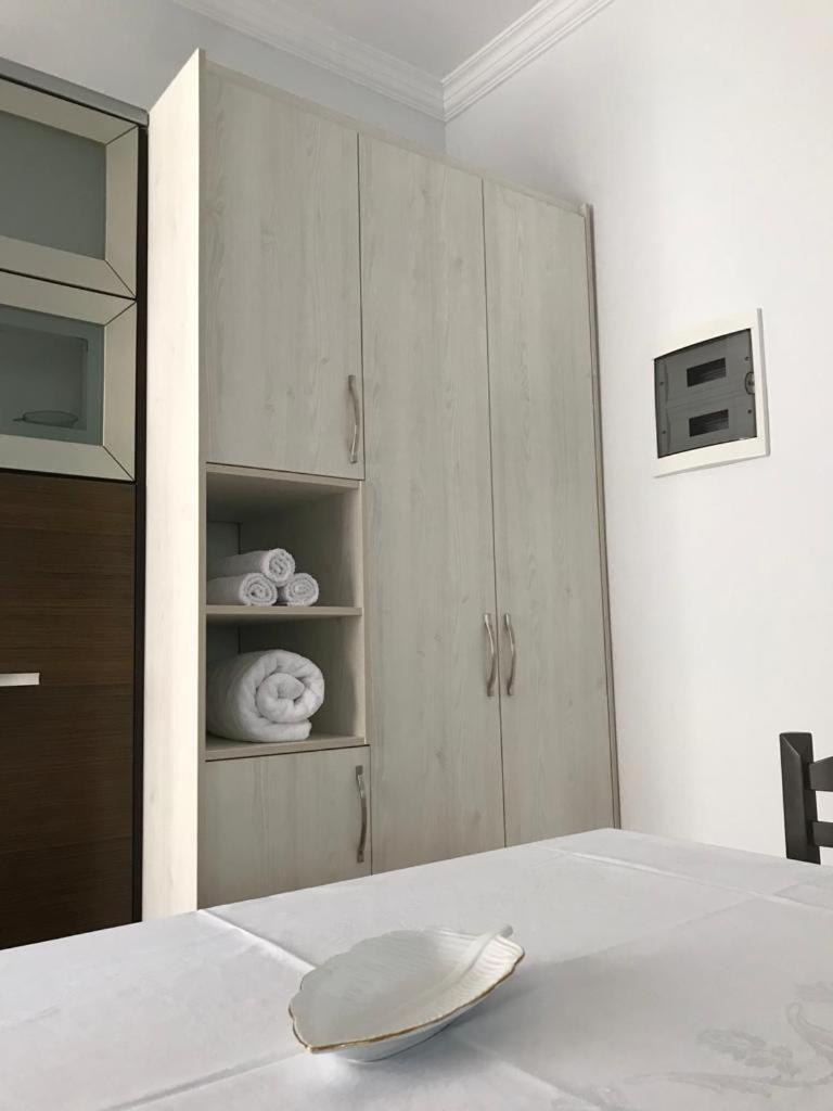 Alfa Apartaments Sarandë Esterno foto